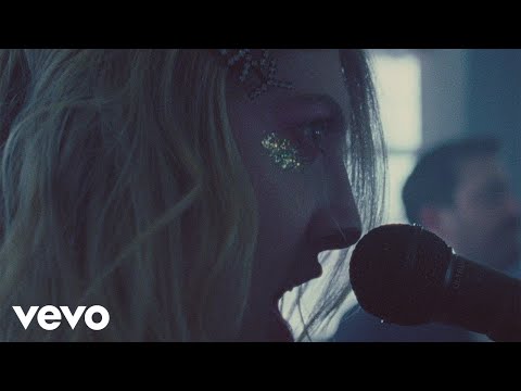 Charly Bliss - Hard To Believe [Official Music Video]